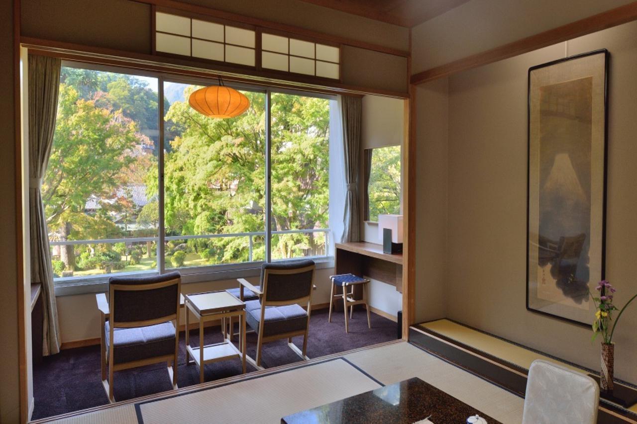 Yoshiike Ryokan Хаконе Екстериор снимка