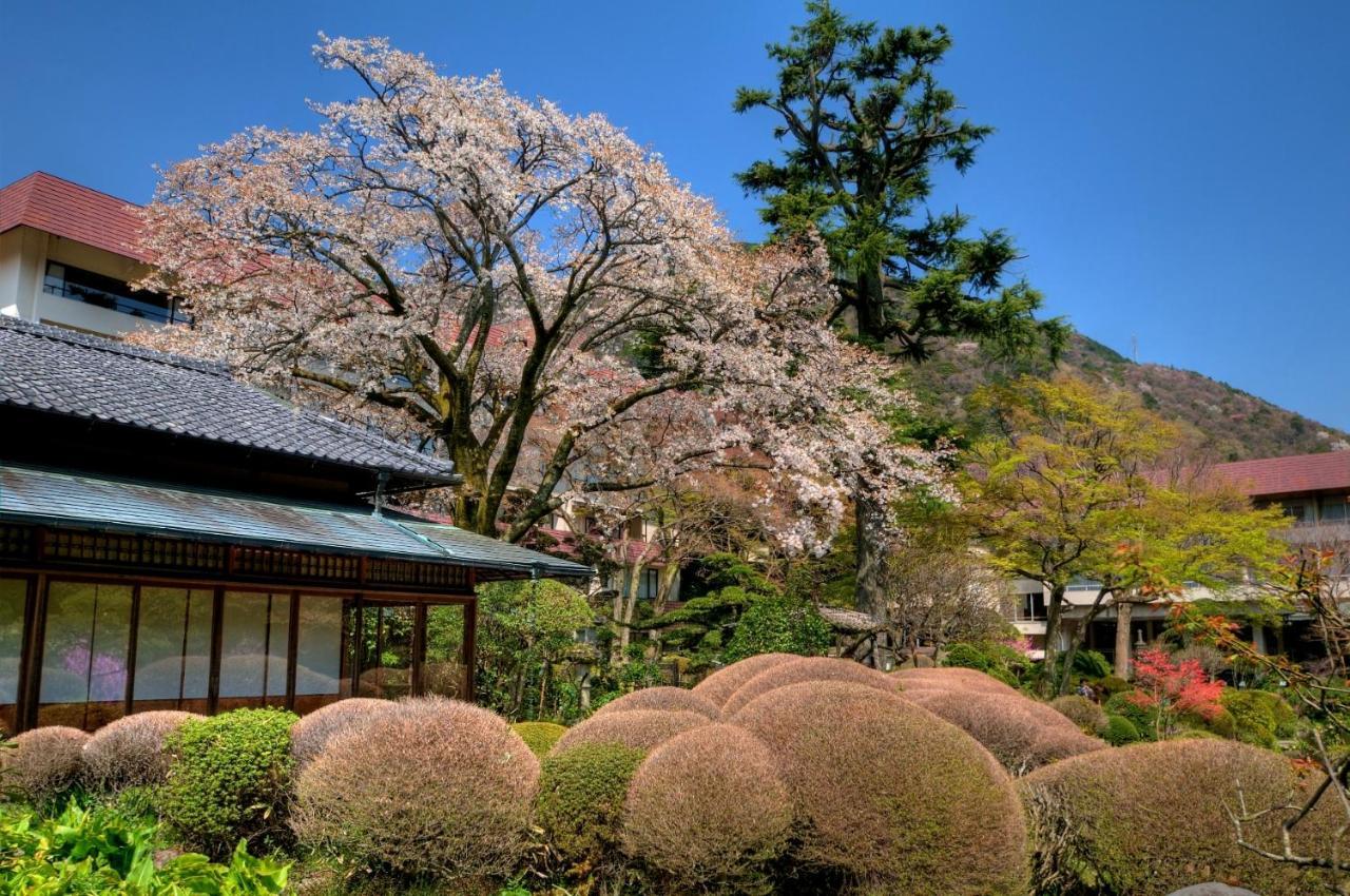 Yoshiike Ryokan Хаконе Екстериор снимка