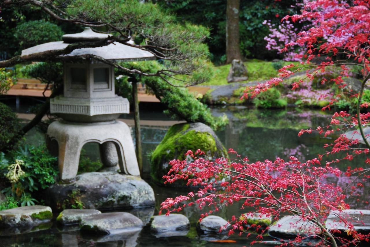 Yoshiike Ryokan Хаконе Екстериор снимка