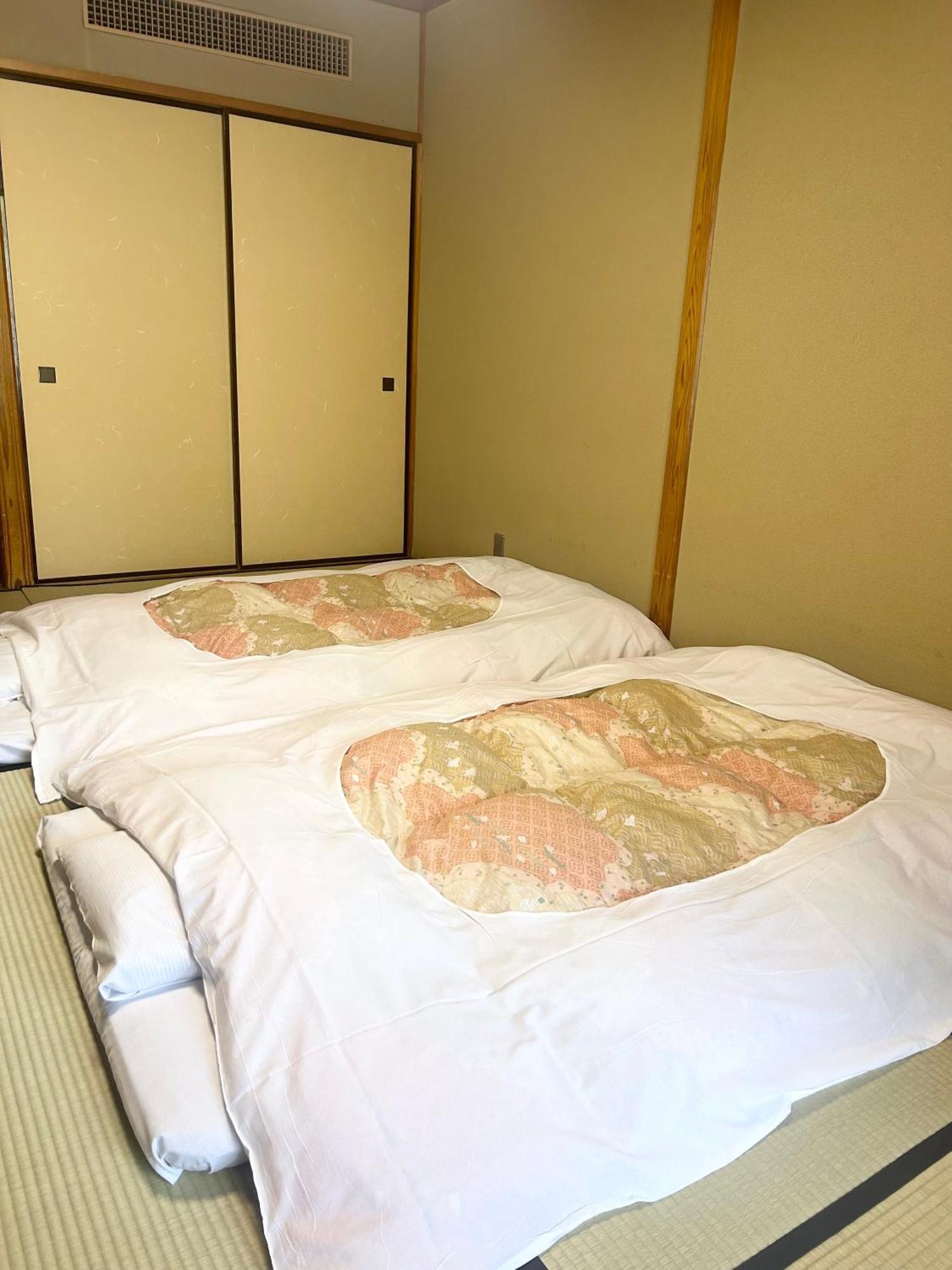 Yoshiike Ryokan Хаконе Екстериор снимка