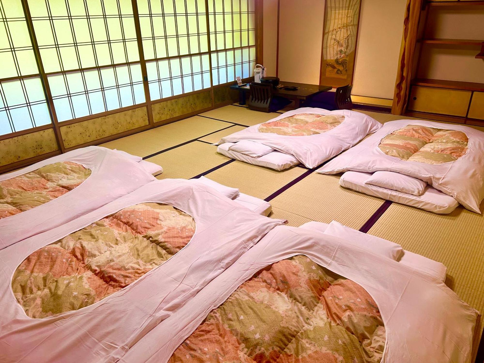 Yoshiike Ryokan Хаконе Стая снимка