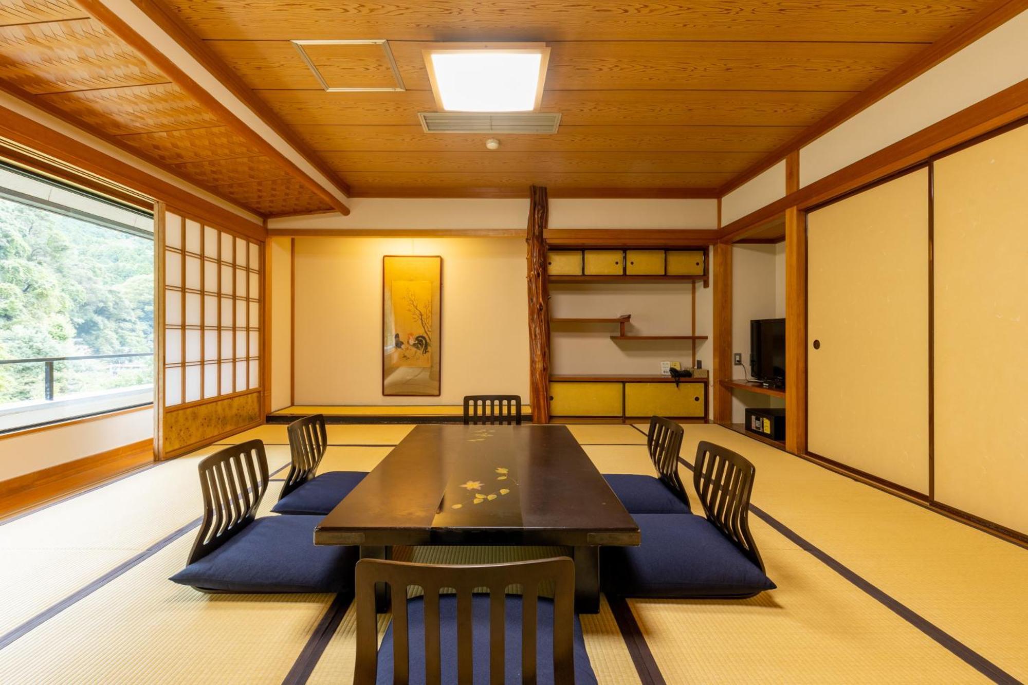 Yoshiike Ryokan Хаконе Стая снимка